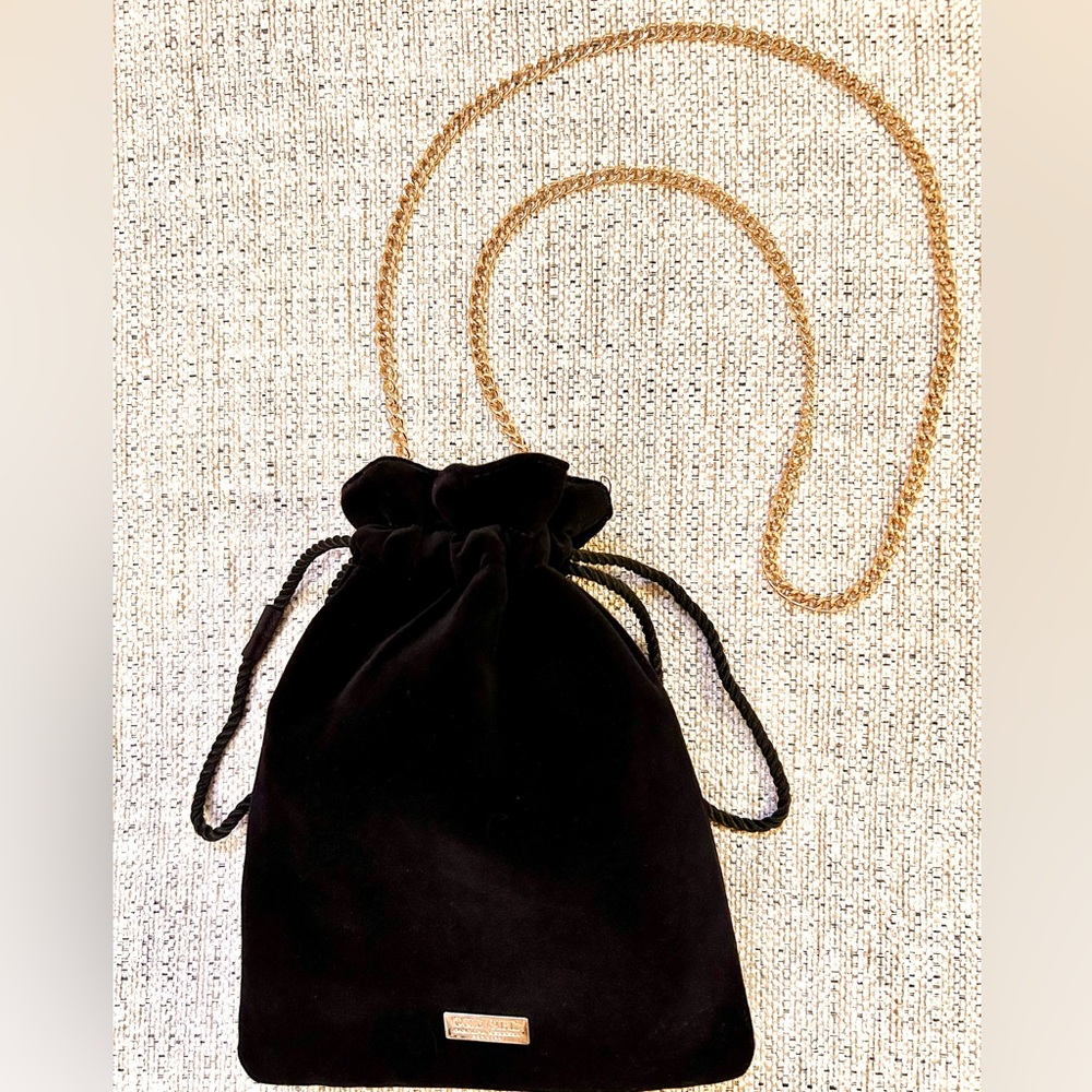 Carolina Herrera
Black Velvet Bag/Pouch
with Drawstring Closure 
Gold Hardware